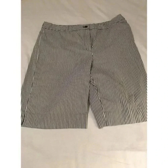JONES NEW YORK SIGNATURE Stretch Bermuda Womens